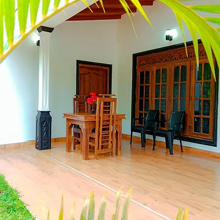 Sigiriya Peacock Homestay Exterior photo