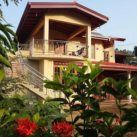 Sigiriya Peacock Homestay Exterior photo