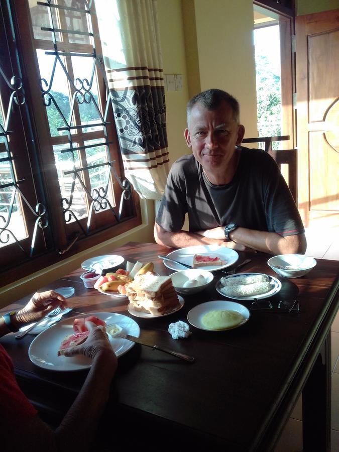 Peacock Homestay * Sigiriya